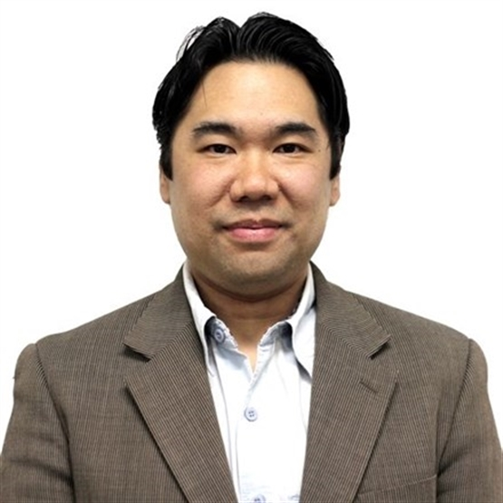  Prof. Dr Leandro Key Higuchi Yanaze.
